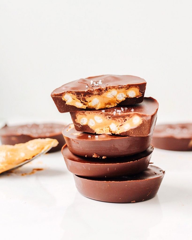 These easy Peanut Butter Crispy Cups are a delicious treat made with simple + minimal ingredients. What more could you ask for?
