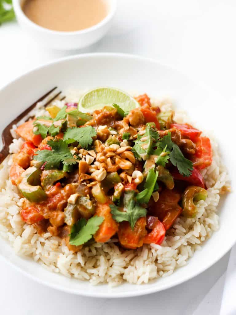 This vegan peanut stir fry with chickpeas is delicious, quick, and easy to make. Pair it with rice, quinoa or noodles for a healthy and balanced meal.