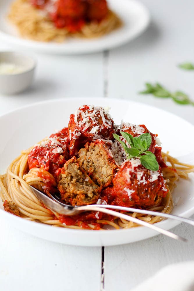 spaghetti and lentil meatballs with red sauce