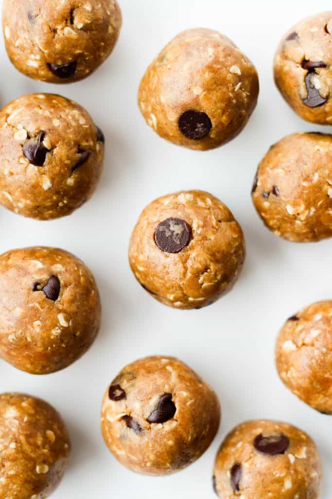 These vegan and gluten-free Cookie Dough Protein Bites are a healthy, yummy snack made with good for you ingredients. They only 10 minutes to make!