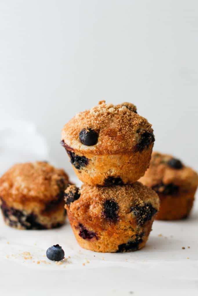 These blueberry coffee cake muffins dusted with a light cinnamon brown sugar topping are perfect for breakfast or snack! Pair with a delicious coffee, of course.